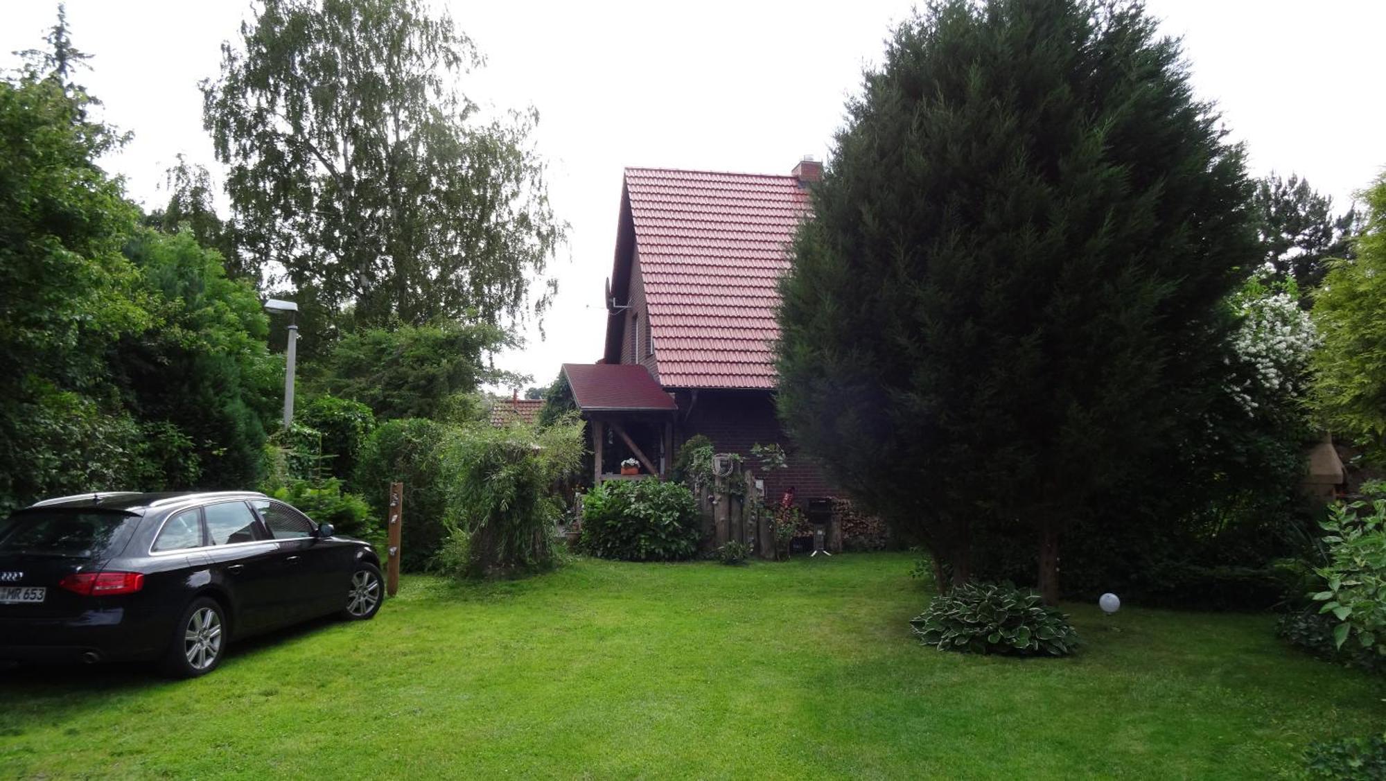 Ferienhaus Im Urigen Garten Bzw Eulenhaus Zingst Exterior photo